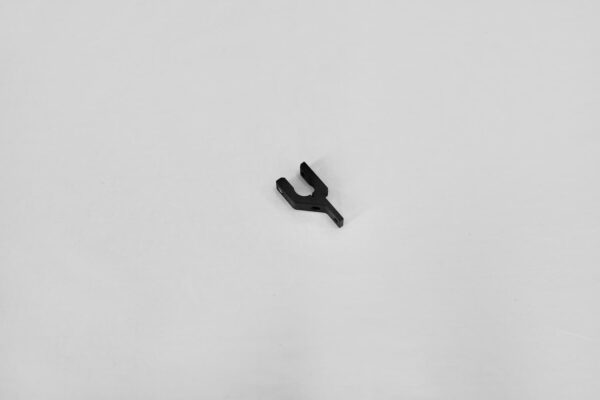 Mounting rail clip